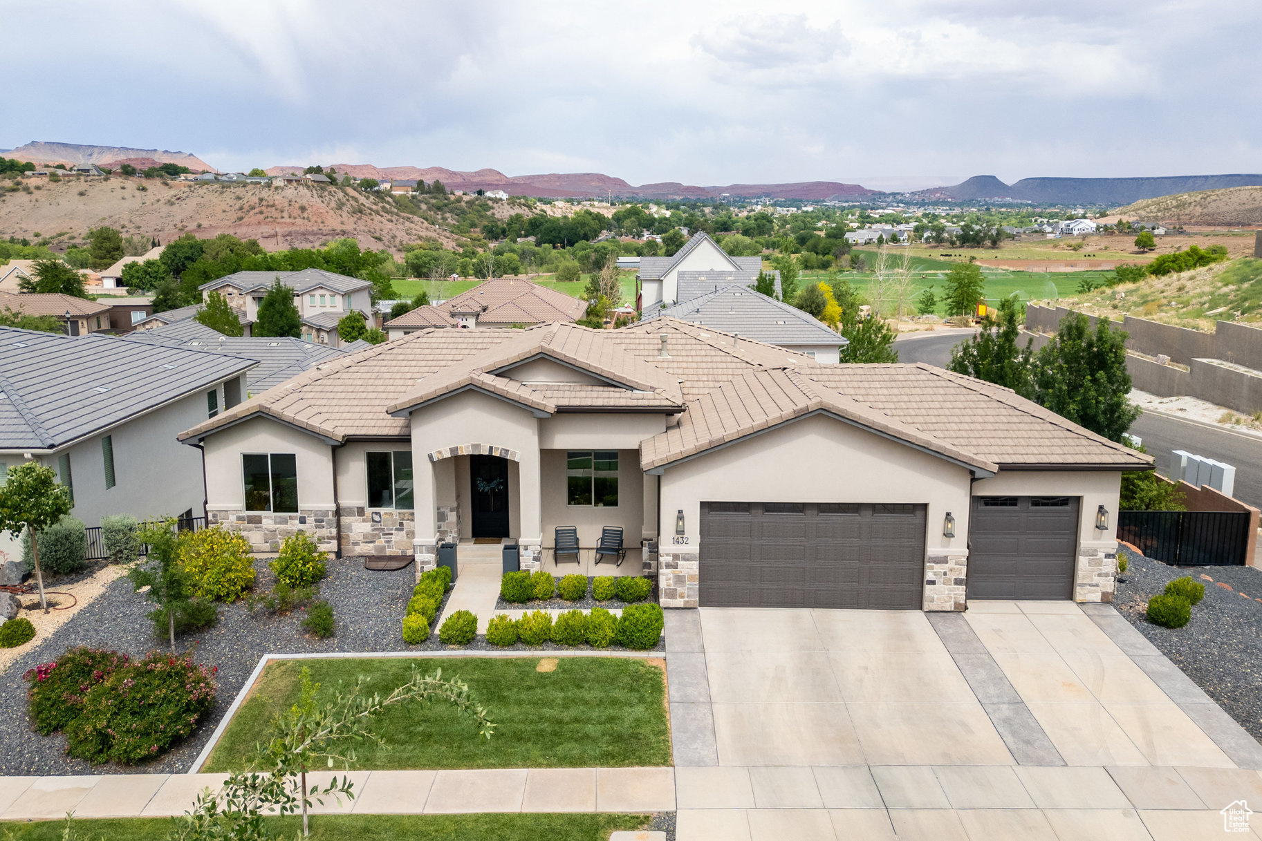 HILLS AT SANTA CLARA 1A - Residential