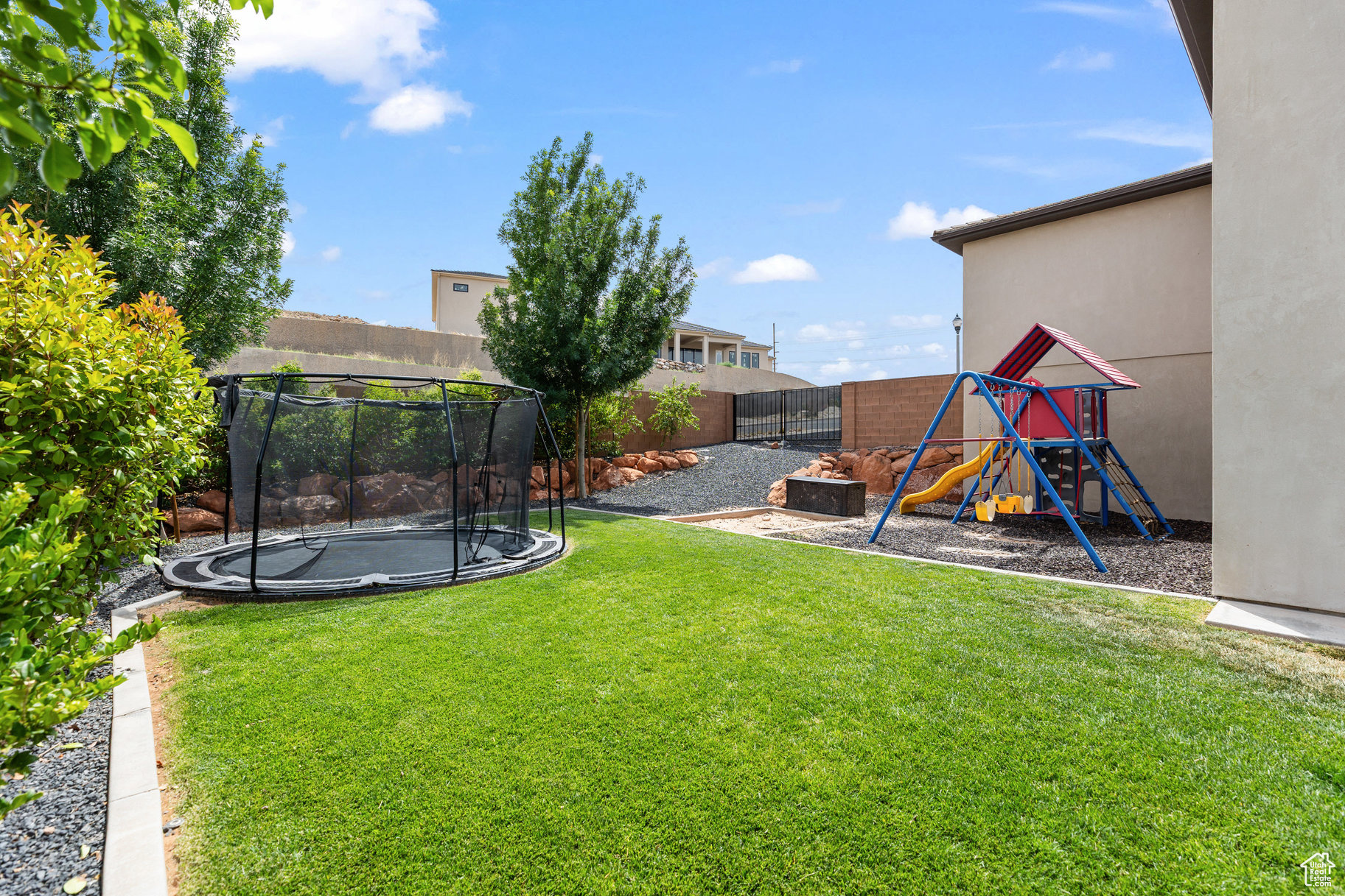 HILLS AT SANTA CLARA 1A - Residential