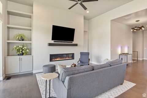 Tiny photo for 1749 W OAKRIDGE CIR, Lehi, UT 84043 (MLS # 2083791)