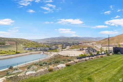 Tiny photo for 1749 W OAKRIDGE CIR, Lehi, UT 84043 (MLS # 2083791)