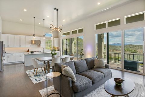 Tiny photo for 1749 W OAKRIDGE CIR, Lehi, UT 84043 (MLS # 2083791)