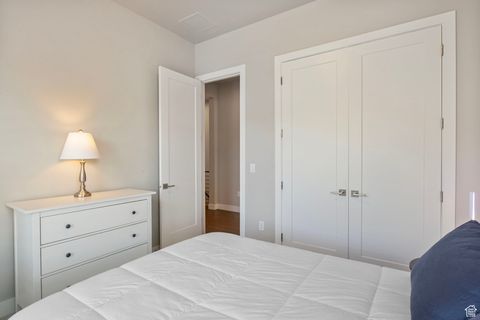 Tiny photo for 1749 W OAKRIDGE CIR, Lehi, UT 84043 (MLS # 2083791)