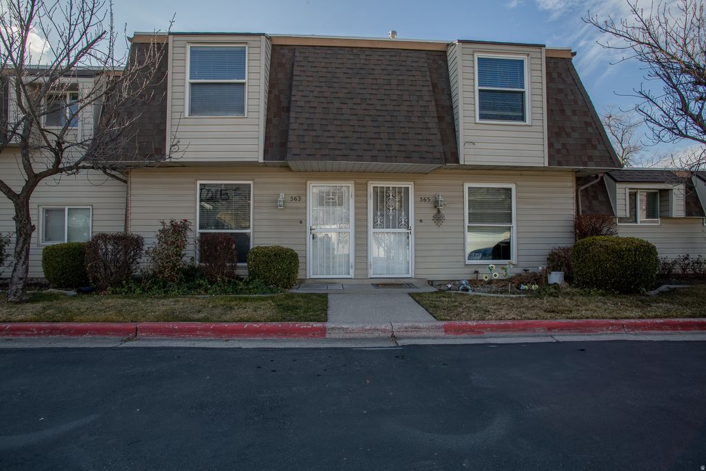 Photo of 563 N 200 W, Bountiful, UT 84010 (MLS # 2135963)