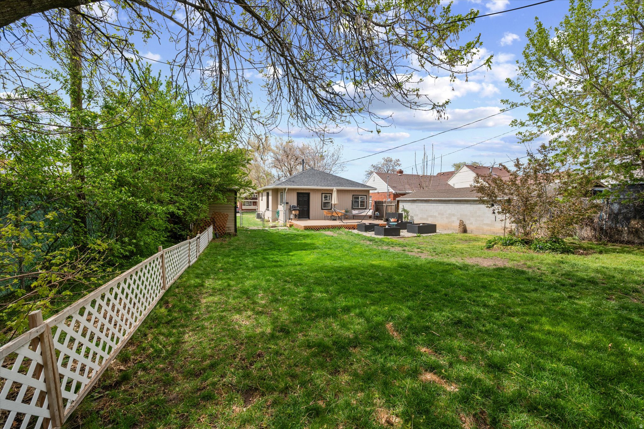 MOFFITTS SUBIDVISION - Residential