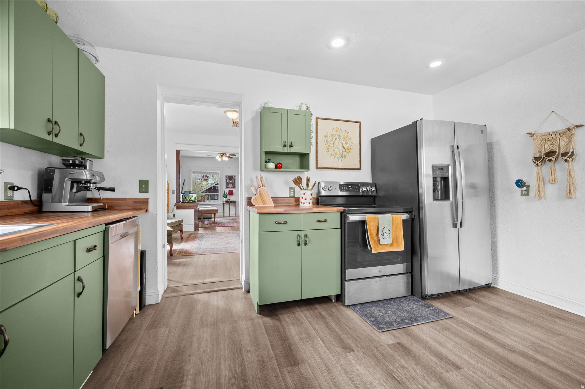 MOFFITTS SUBIDVISION - Residential