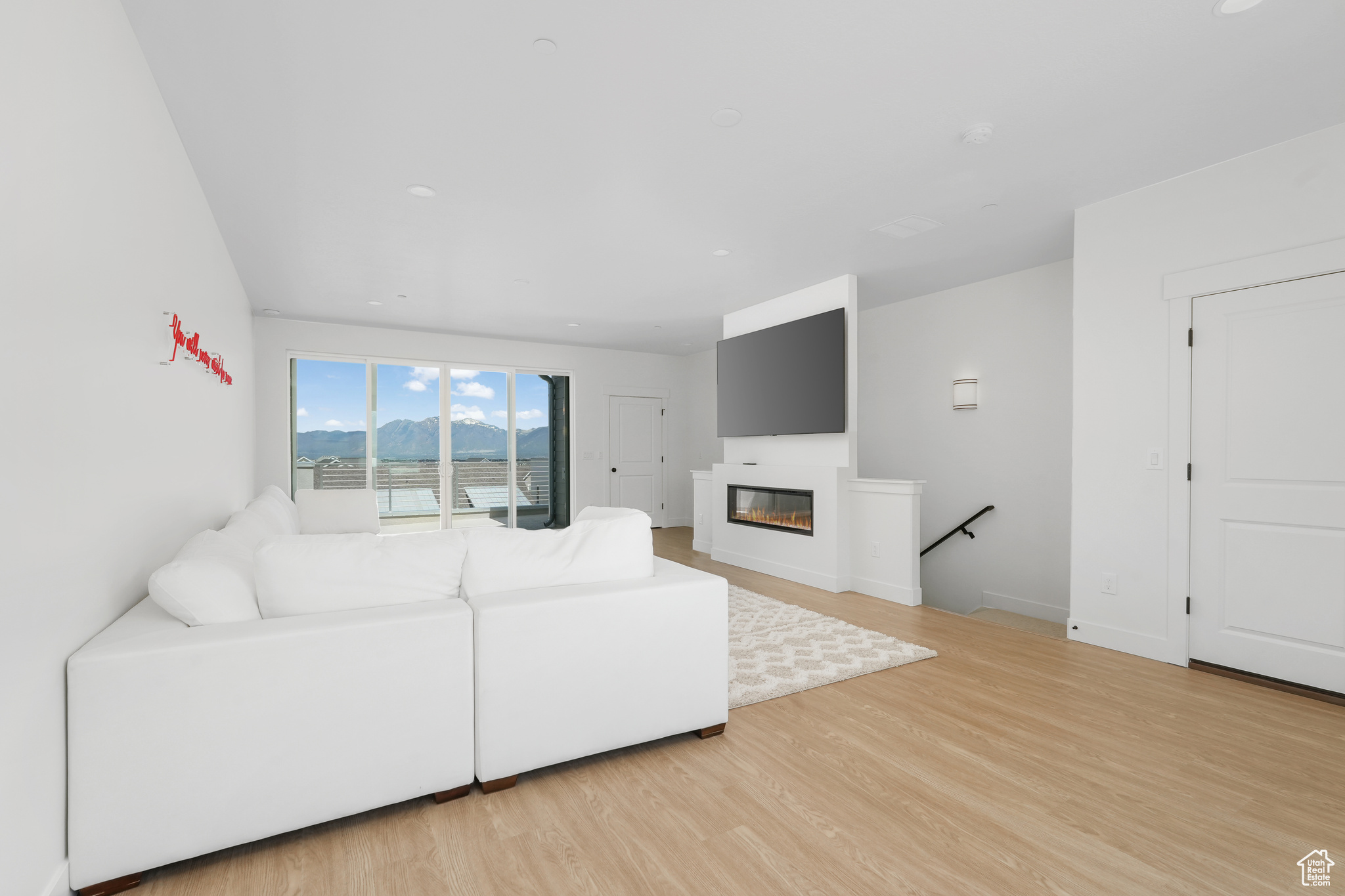 DAYBREAK SOUTH STATION MULTI FAMILY 6 - Residential