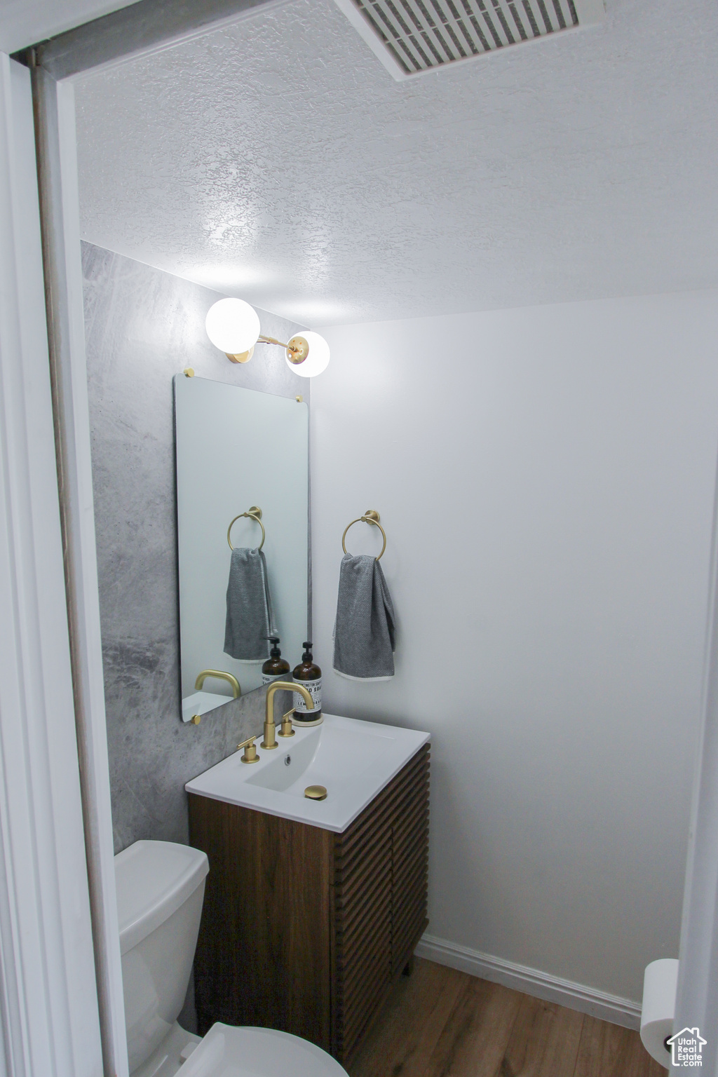 DEVONSHIRE COURT - Residential