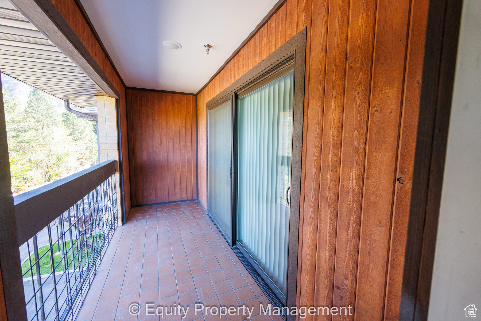 NORTH CANYON CONDO - Residential