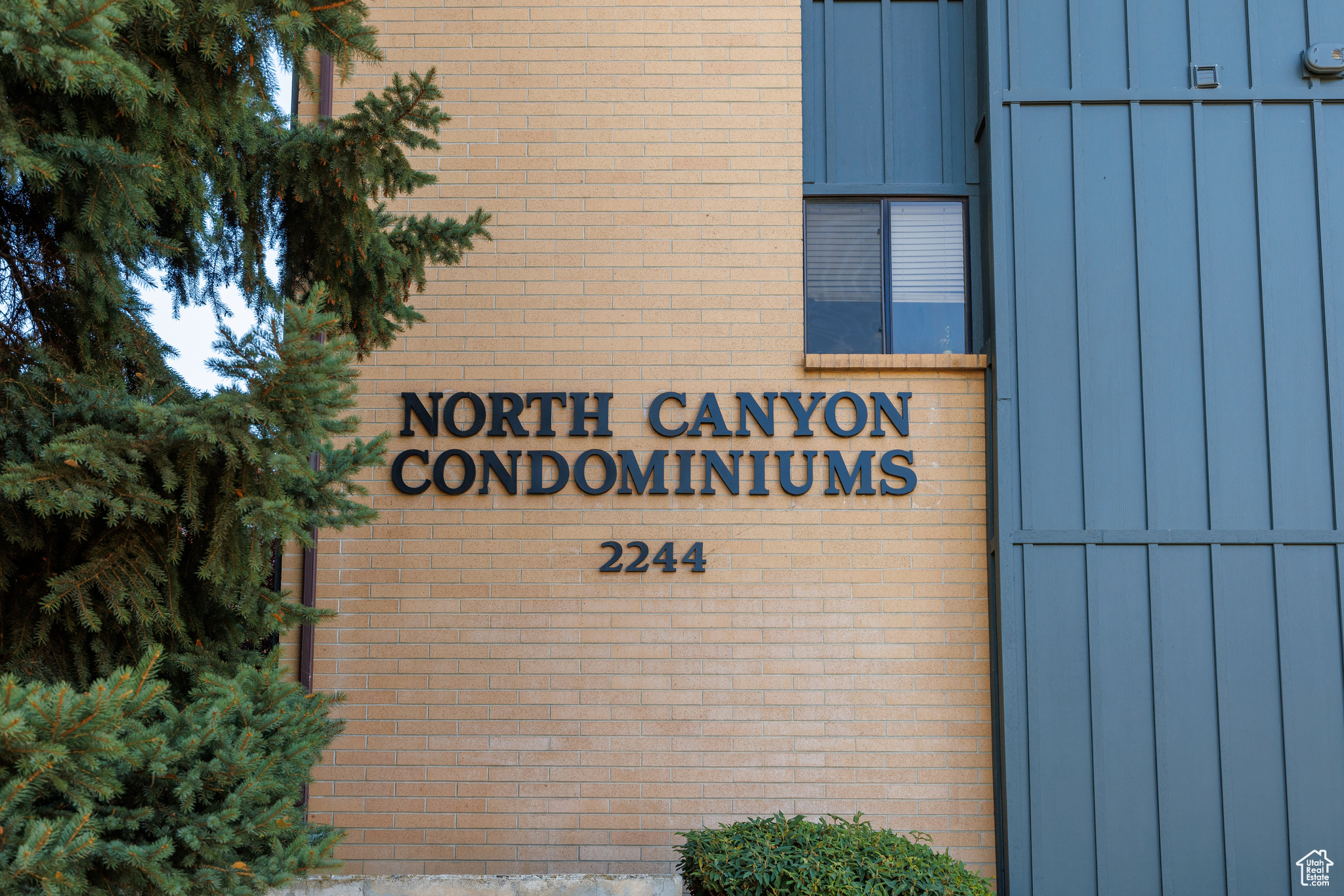 NORTH CANYON CONDO - Residential