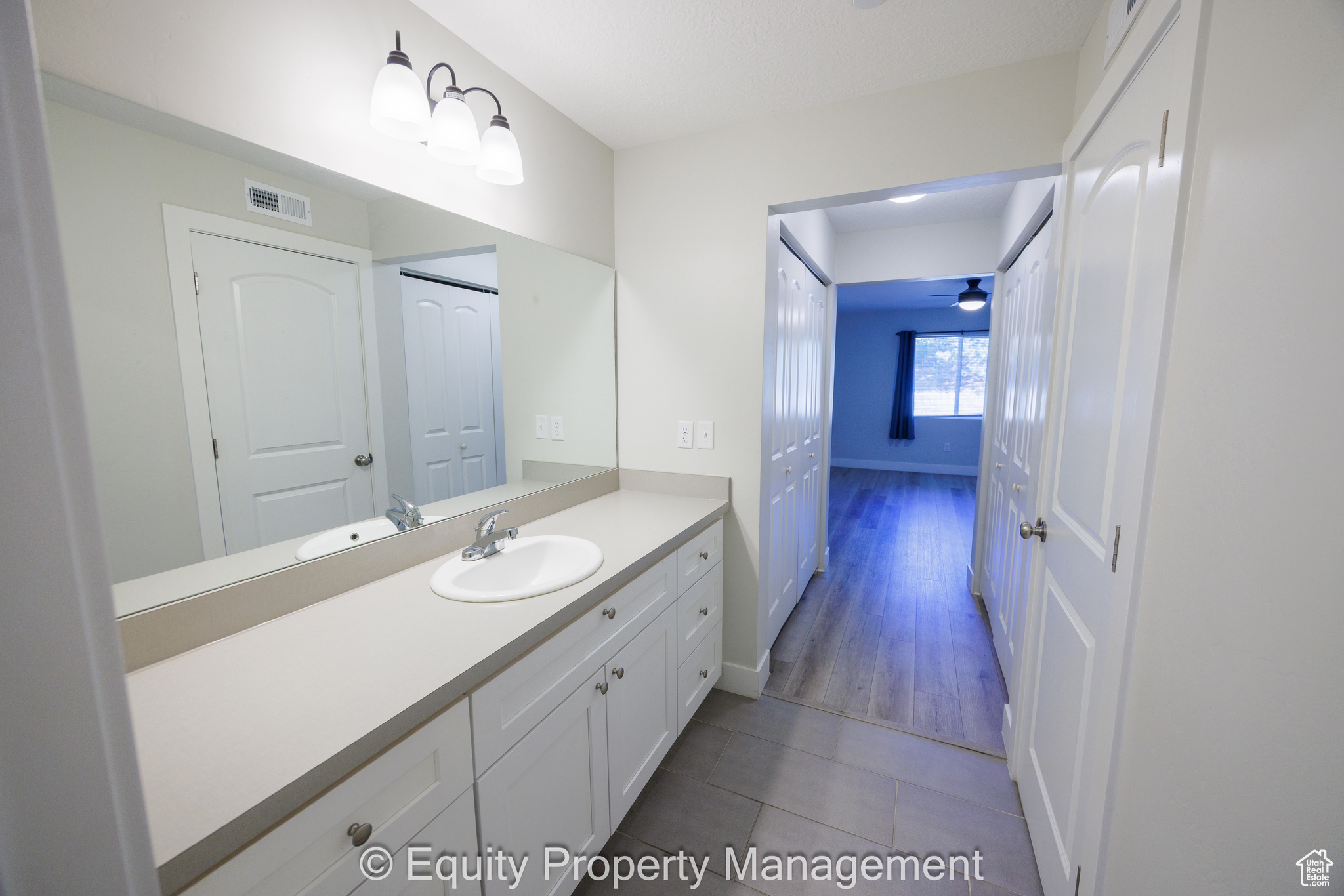 NORTH CANYON CONDO - Residential