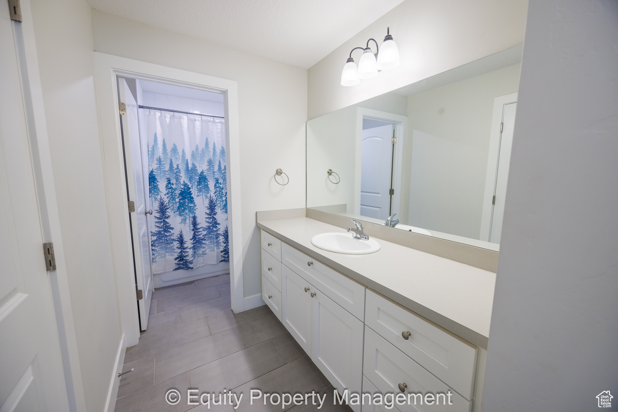 NORTH CANYON CONDO - Residential