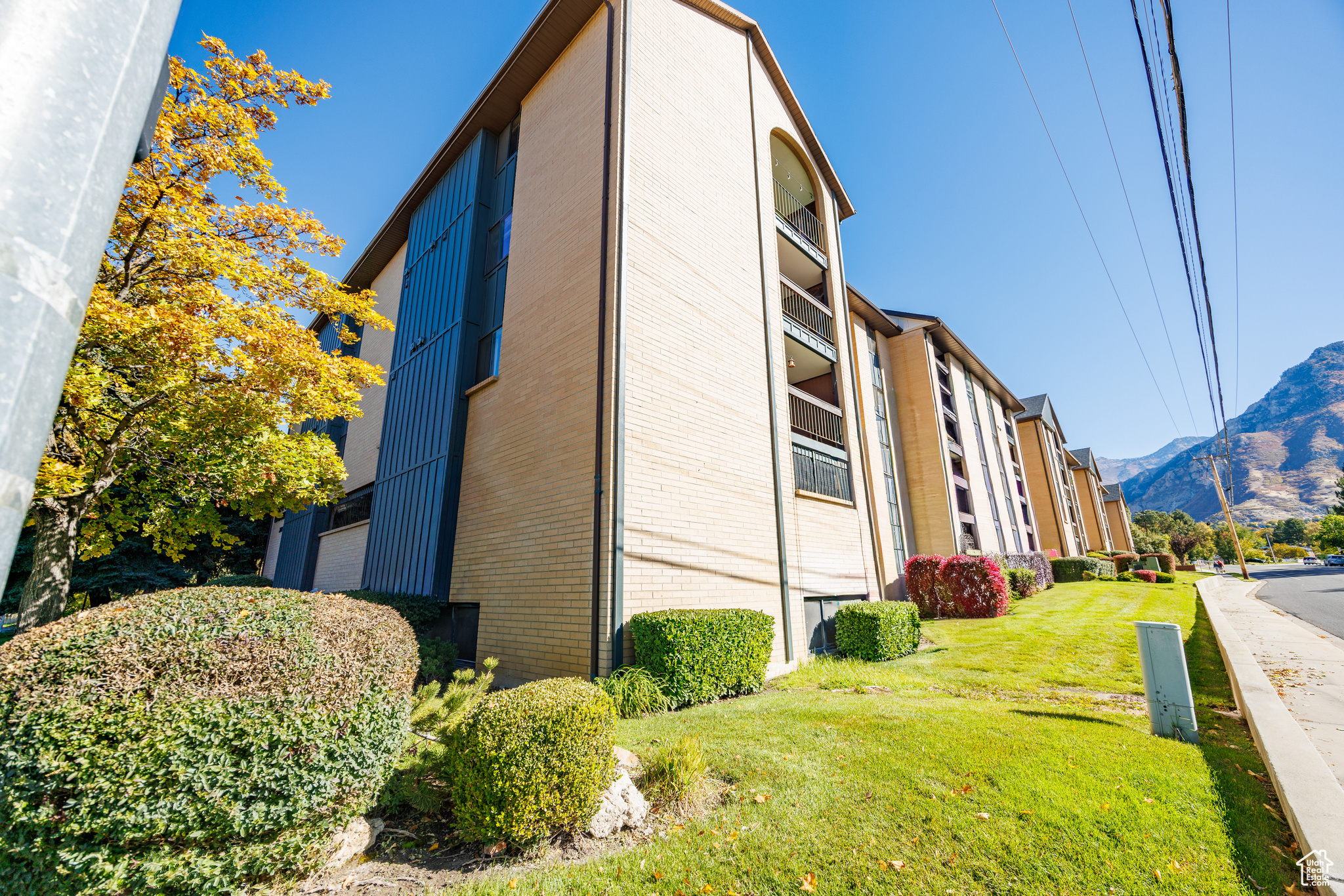 NORTH CANYON CONDO - Residential