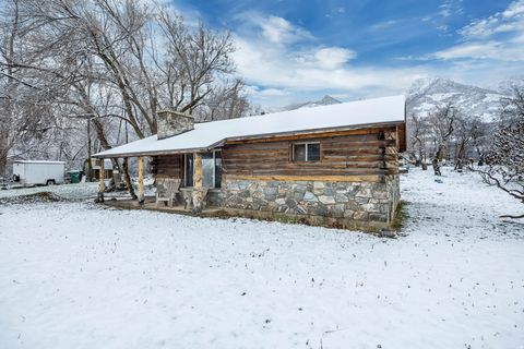 Tiny photo for 1752 N VALLEY VIEW DR. DR E, Layton, UT 84040 (MLS # 2141615)