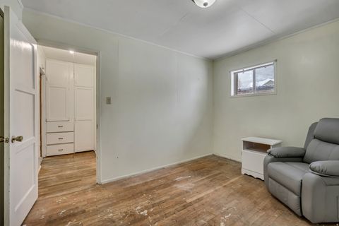 Tiny photo for 1752 N VALLEY VIEW DR. DR E, Layton, UT 84040 (MLS # 2141615)