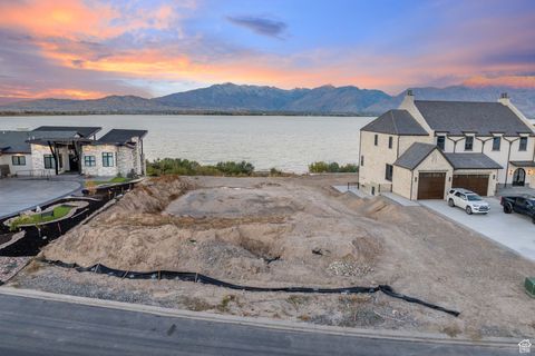 Photo of 1632 S WILTSHIRE LN #112, Saratoga Springs, UT 84045 (MLS # 2119783)