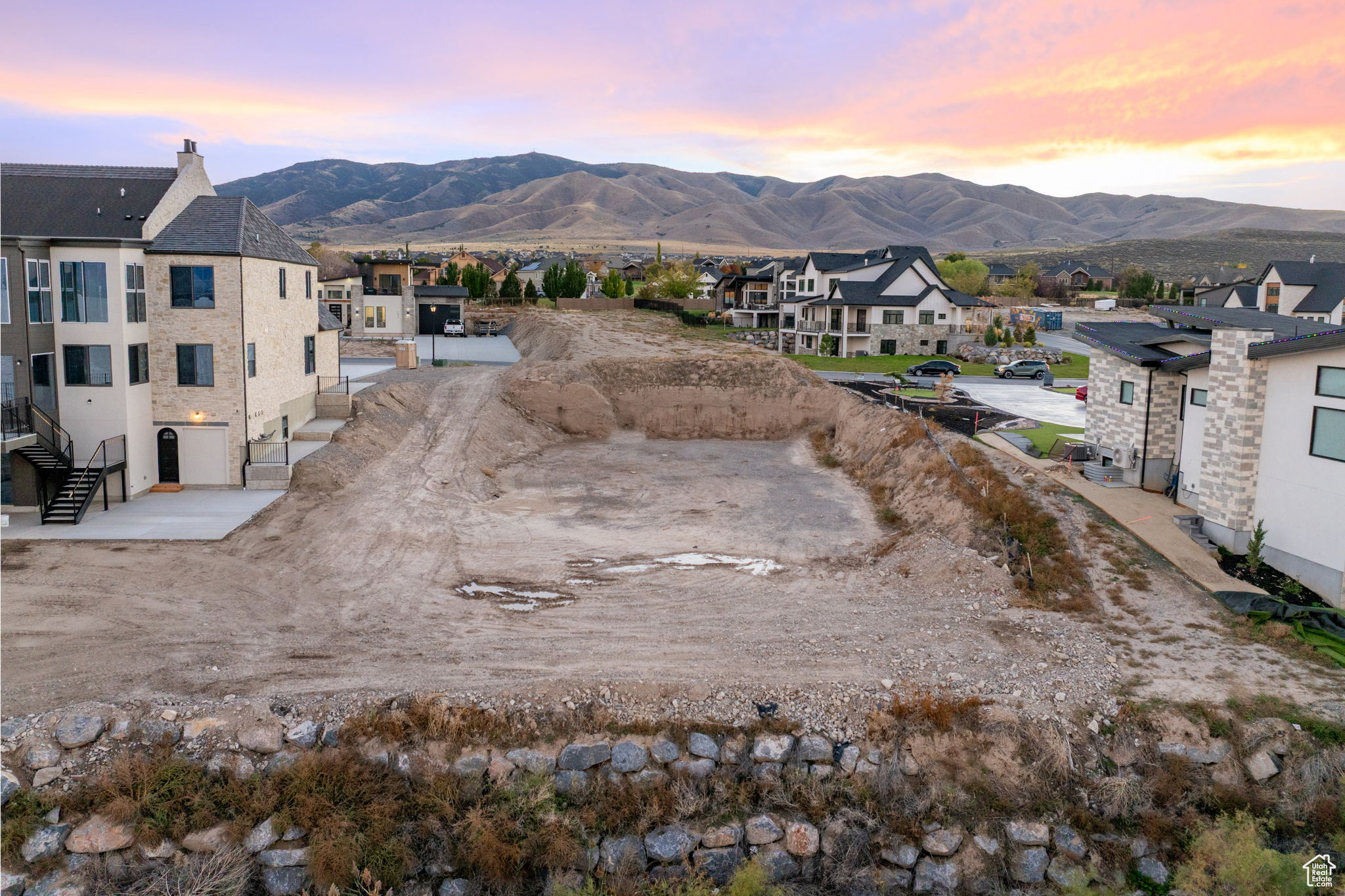 WILTSHIRE ESTATES - Land