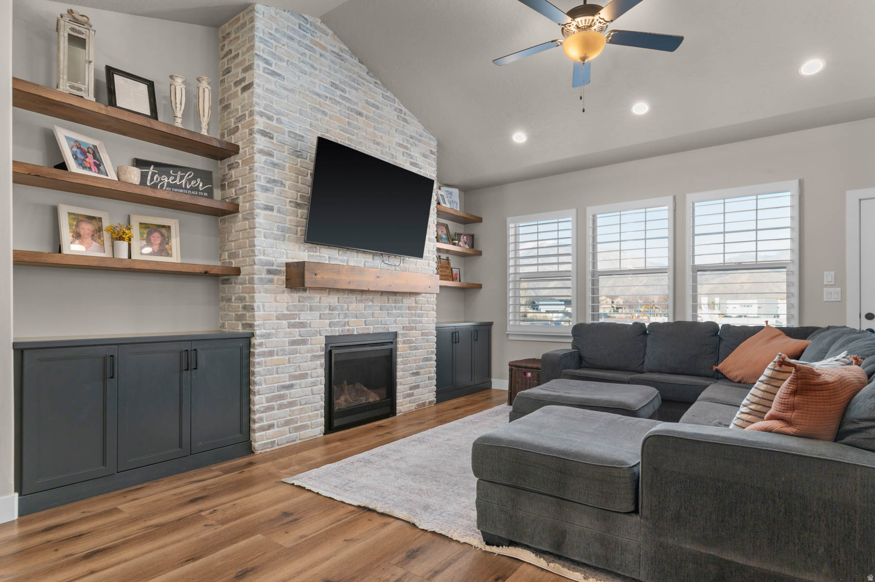 HARVEST PARK - Residential