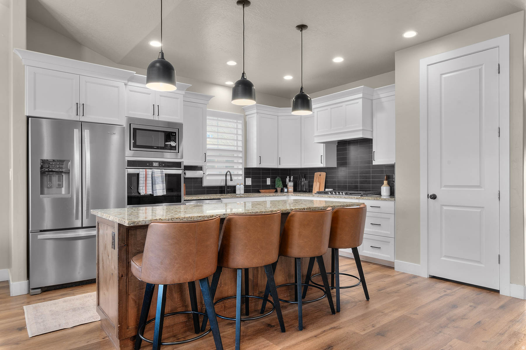 2132 W RIVER BIRCH RD RD