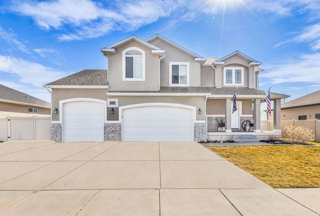 Photo of 1437 W 1200 S, Clearfield, UT 84015 (MLS # 2139953)