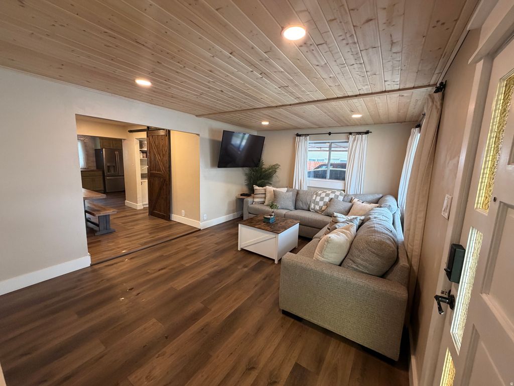 Photo of 68 S BROADWAY ST, Tooele, UT 84074 (MLS # 2153725)