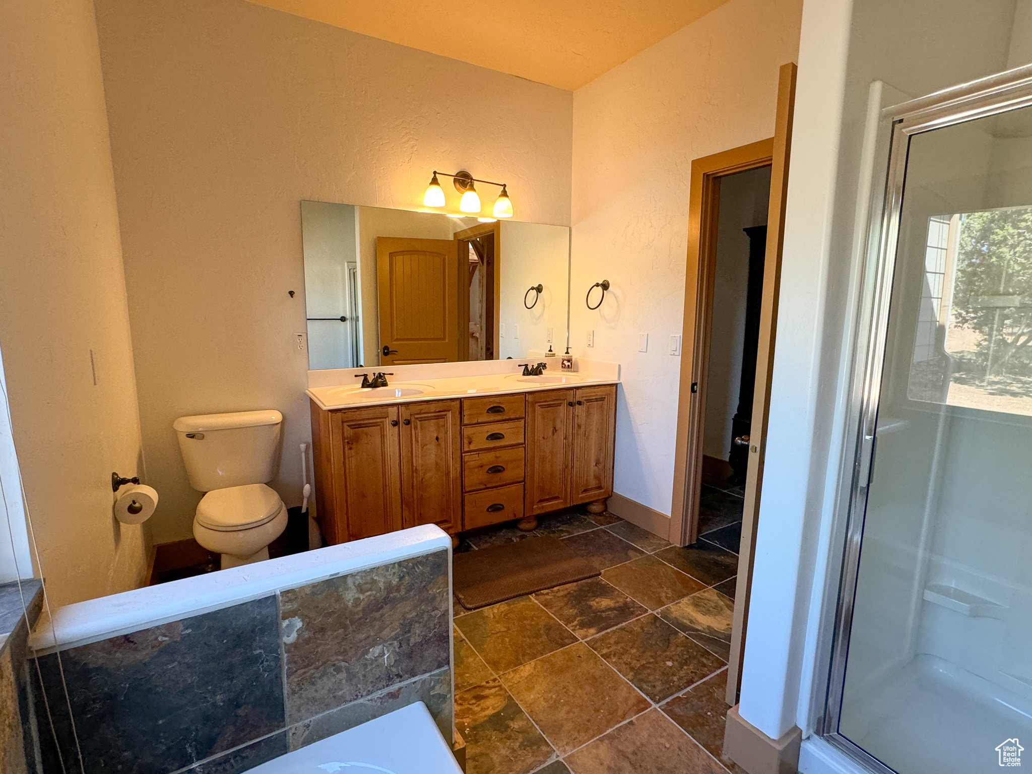 BANDANNA RANCH - Residential