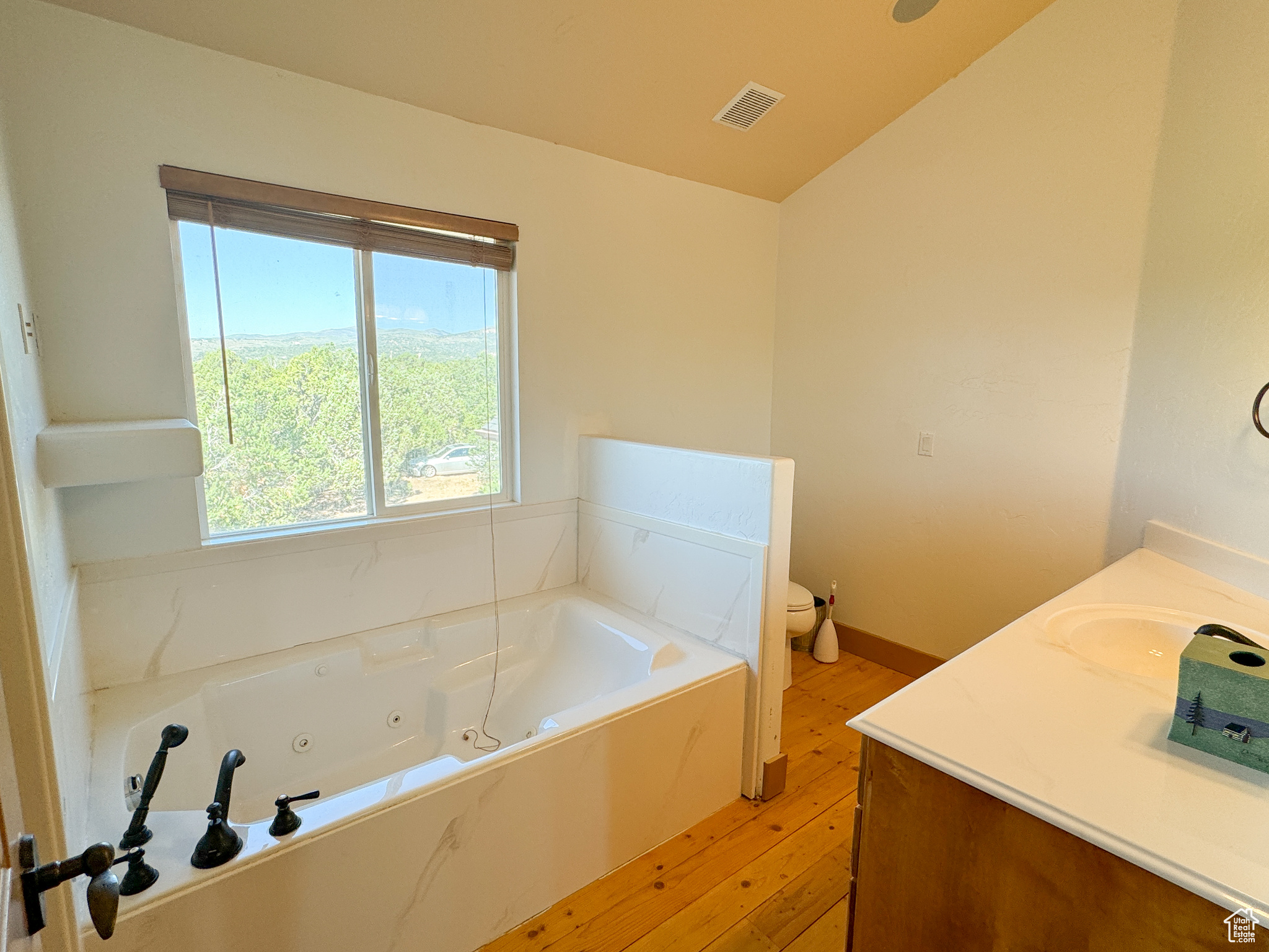 BANDANNA RANCH - Residential