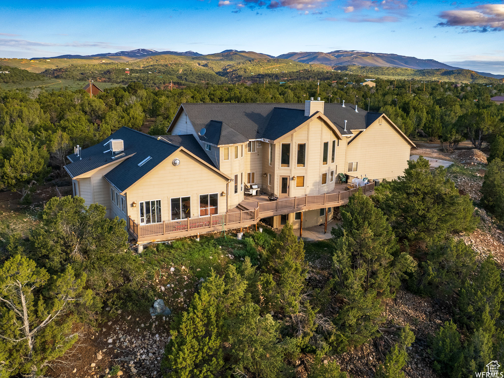 BANDANNA RANCH - Residential