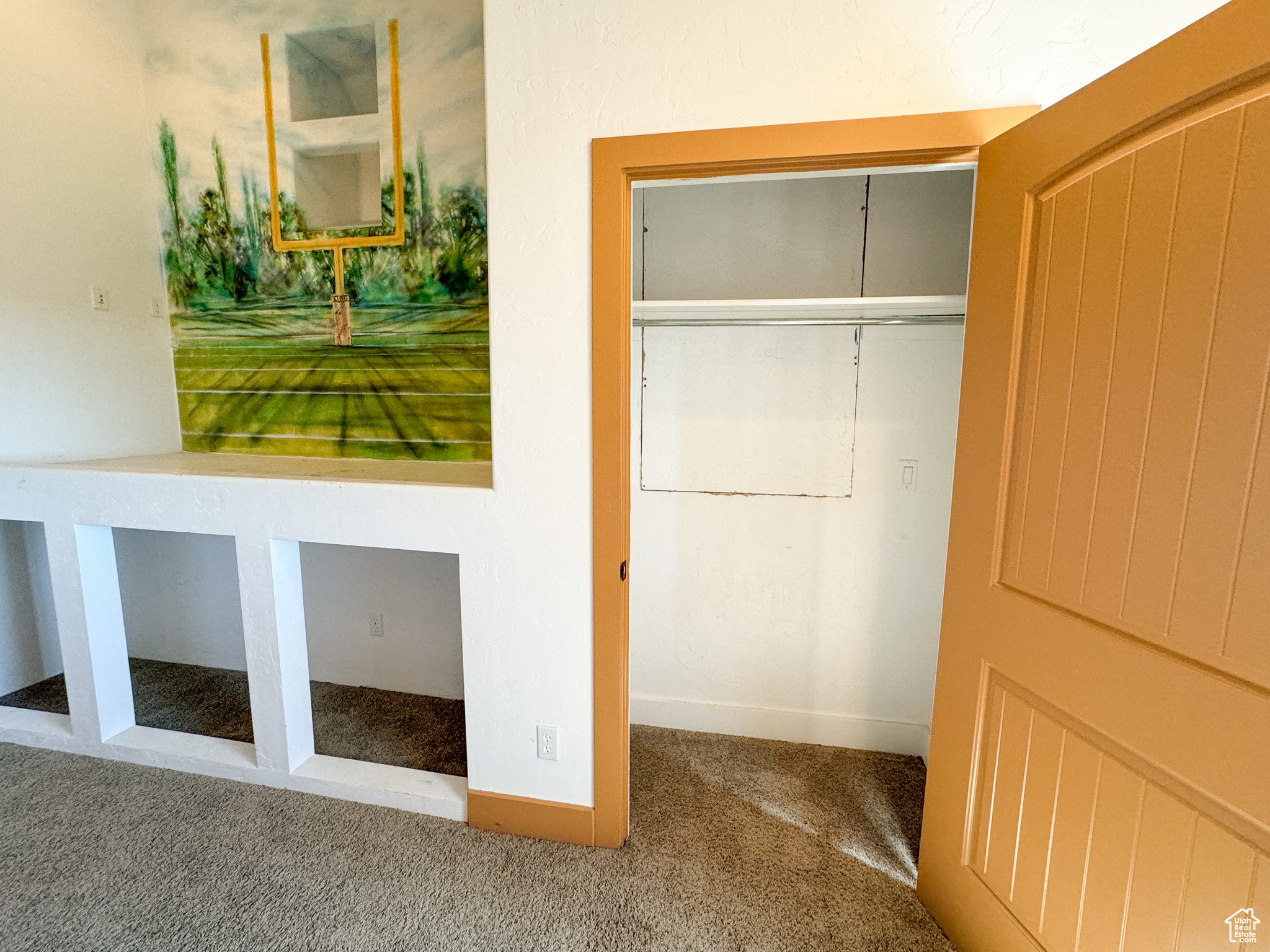 BANDANNA RANCH - Residential