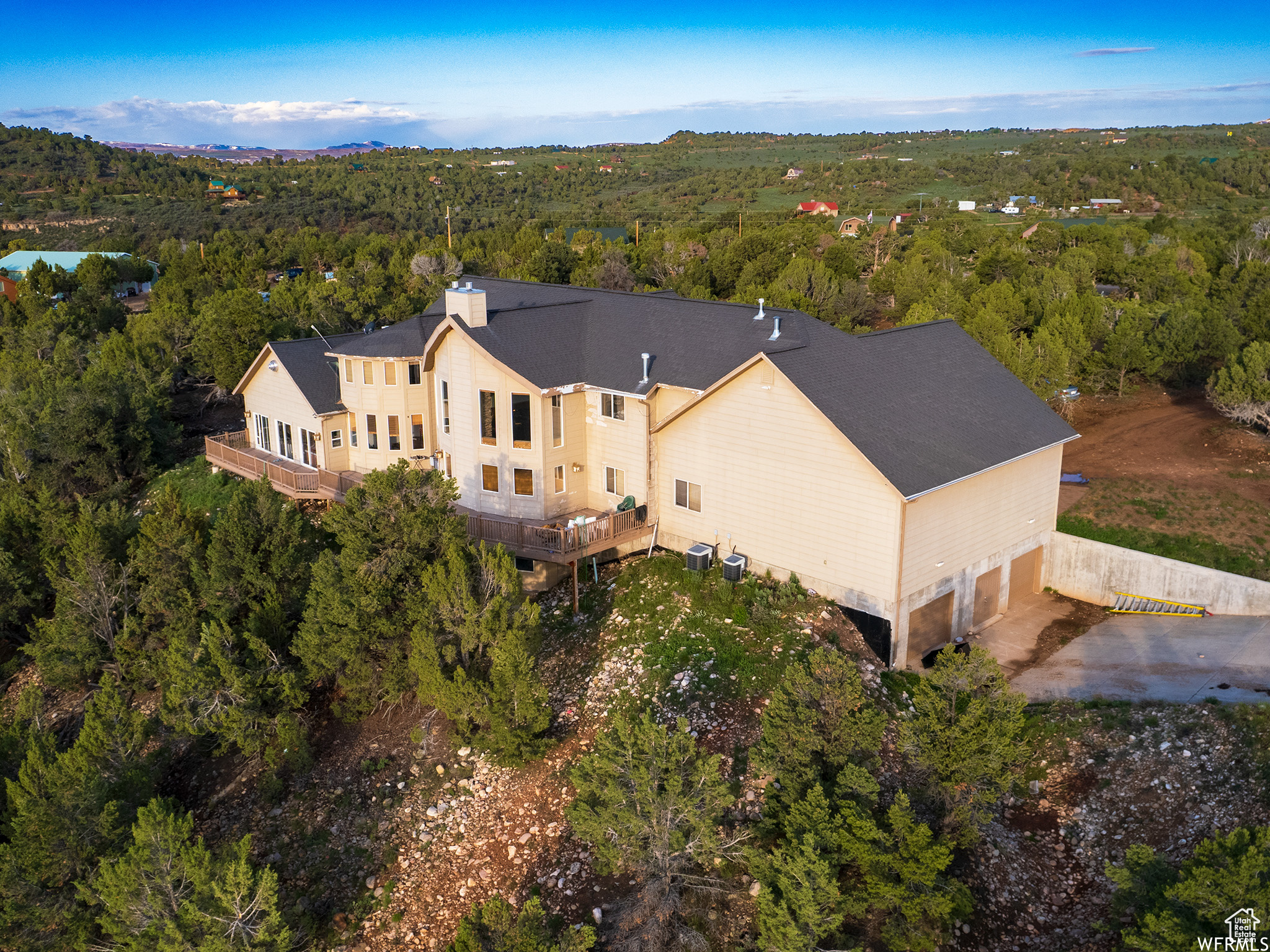 BANDANNA RANCH - Residential