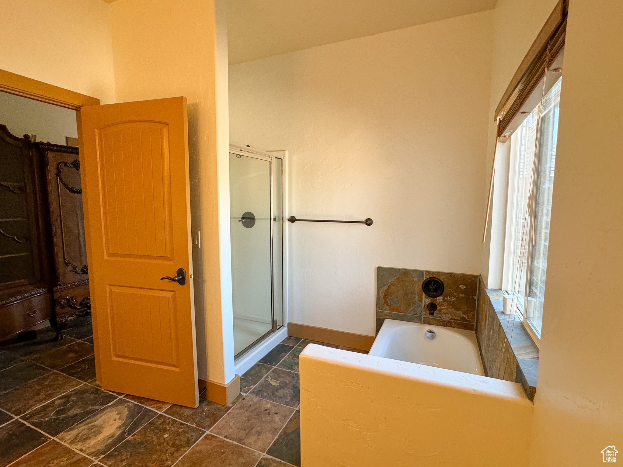 BANDANNA RANCH - Residential