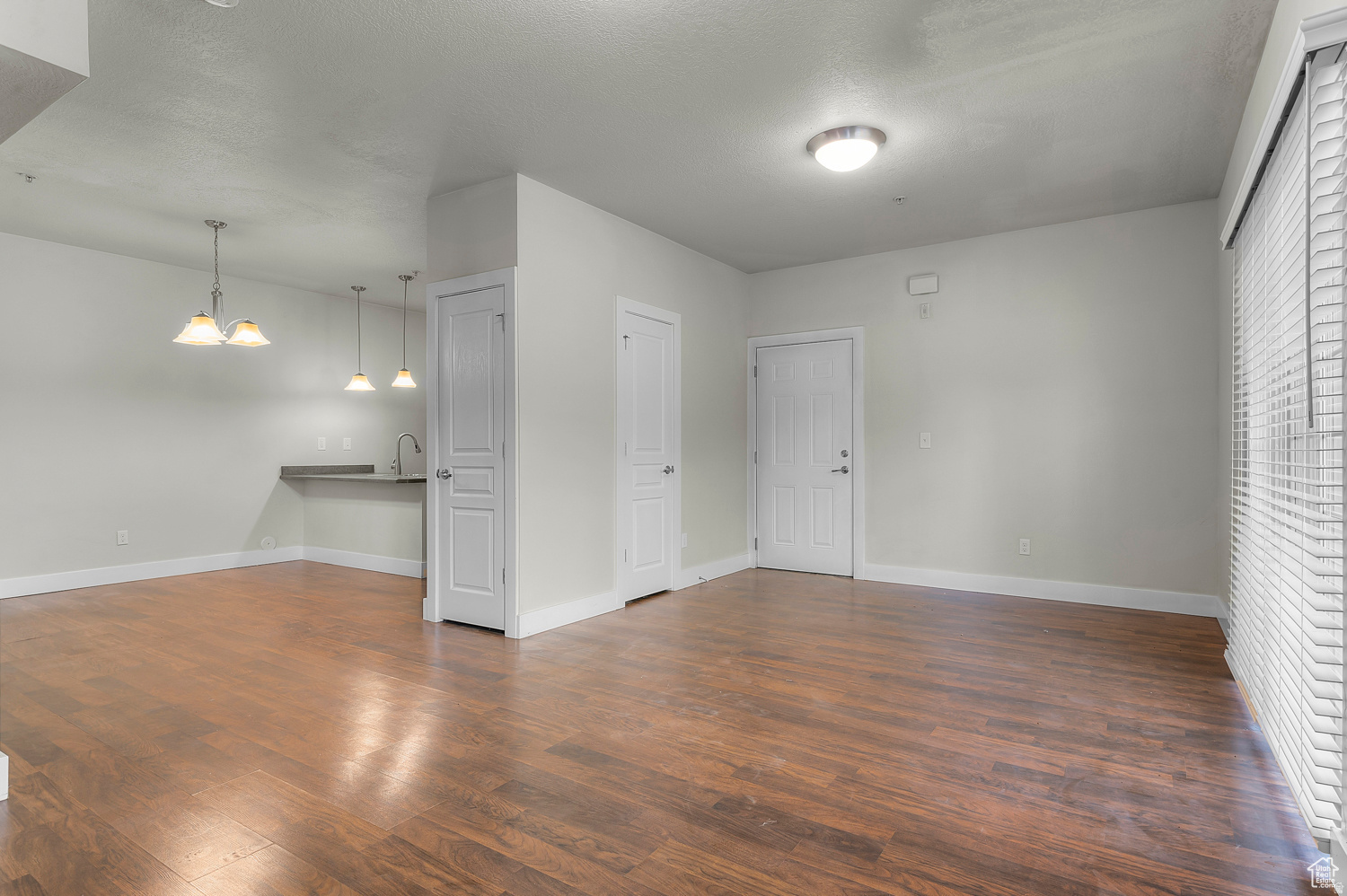 BELMONT DOWNTOWN 1703R - Residential