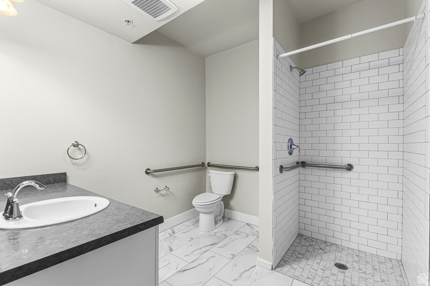 BELMONT DOWNTOWN 1703R - Residential