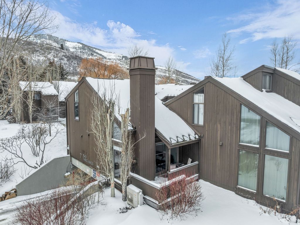 Photo of 1540 THREE KINGS DR #57, Park City, UT 84060 (MLS # 2138887)