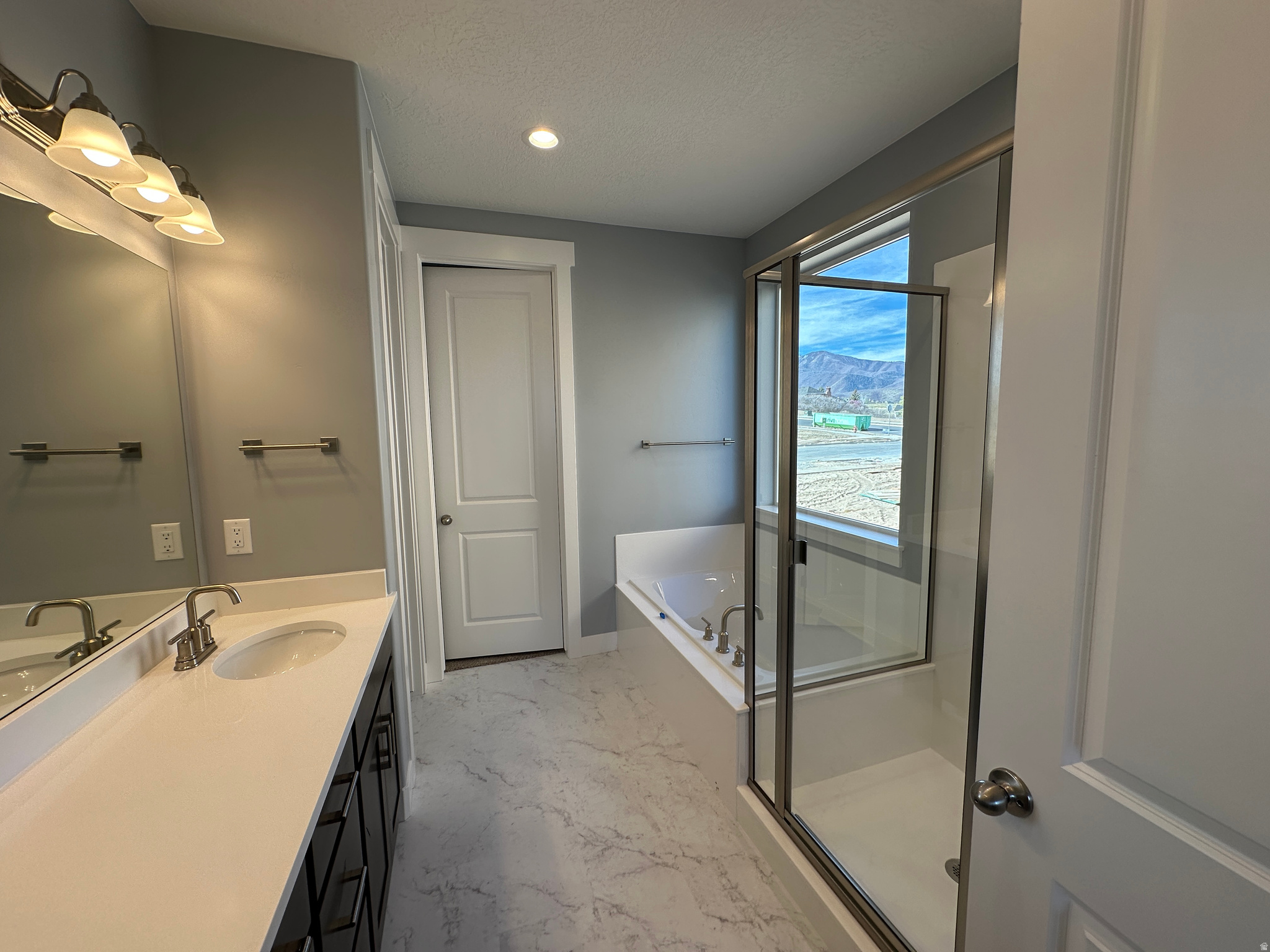 GARRETT'S PLACE - Residential