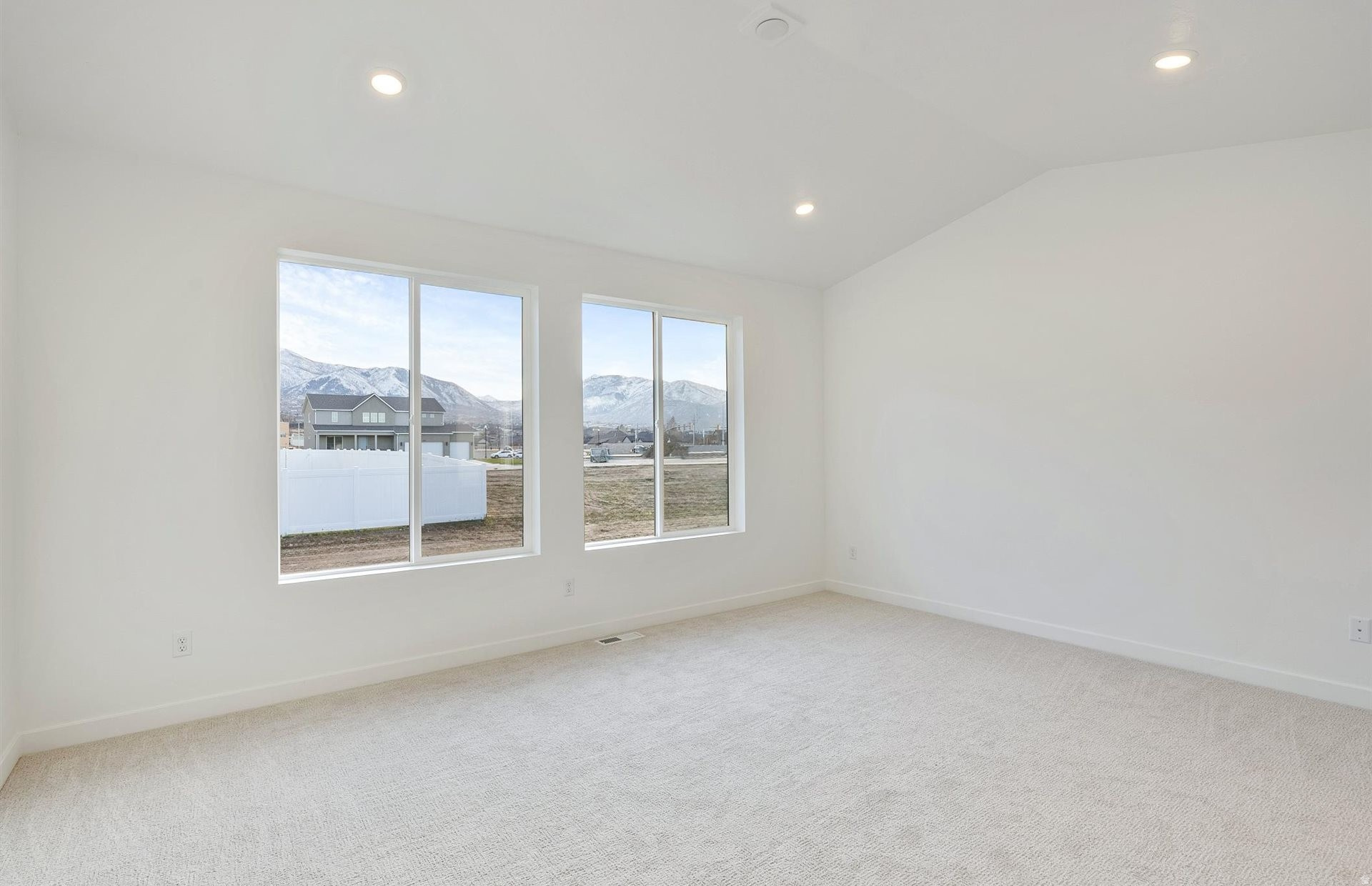 VALLEY VIEW - Residential