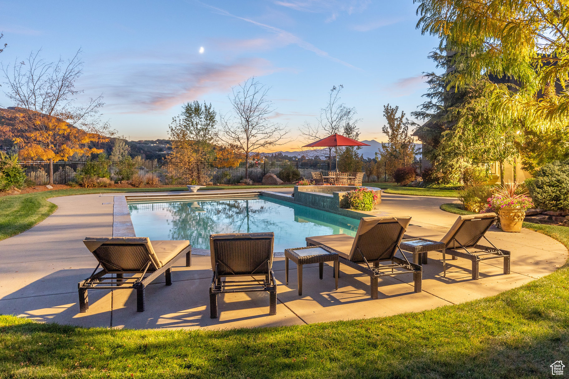 GRANITE OAKS - Residential