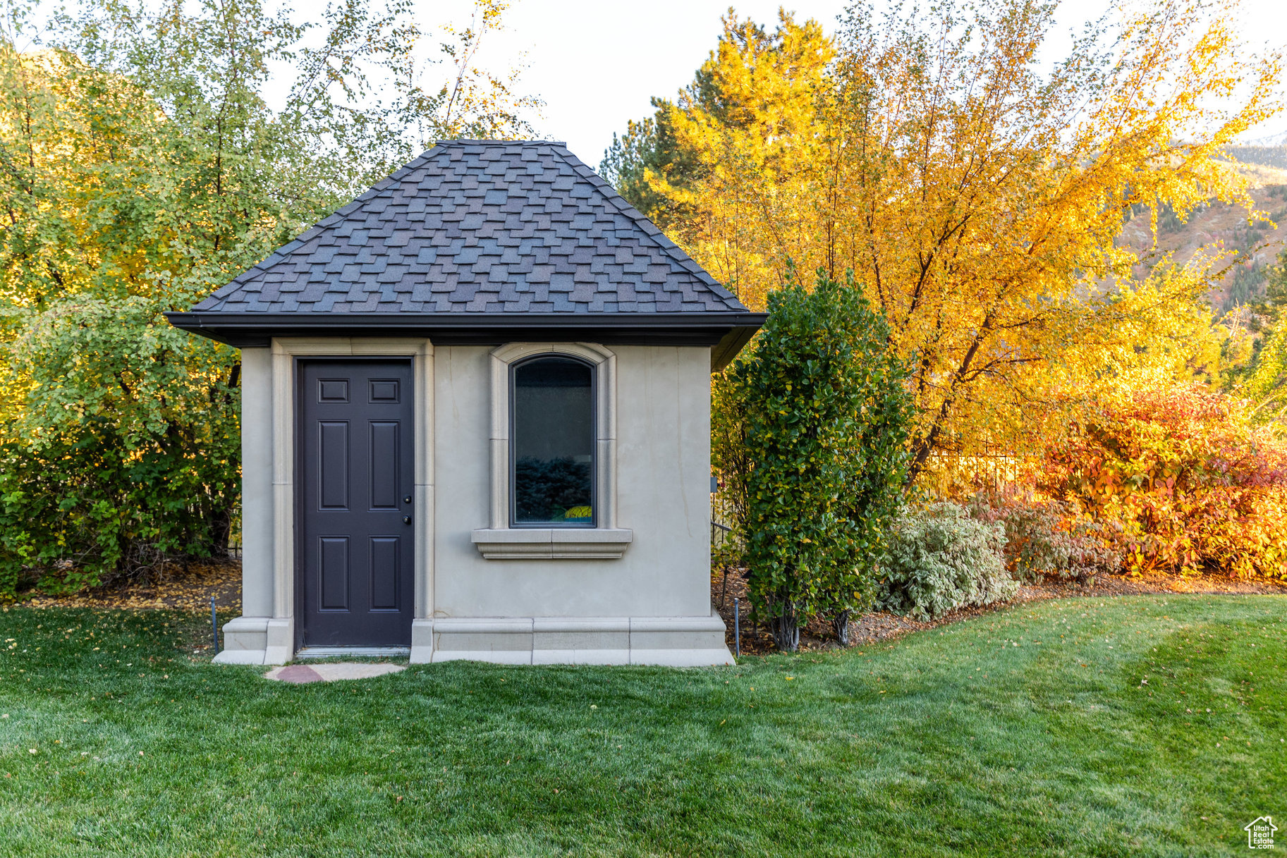 GRANITE OAKS - Residential