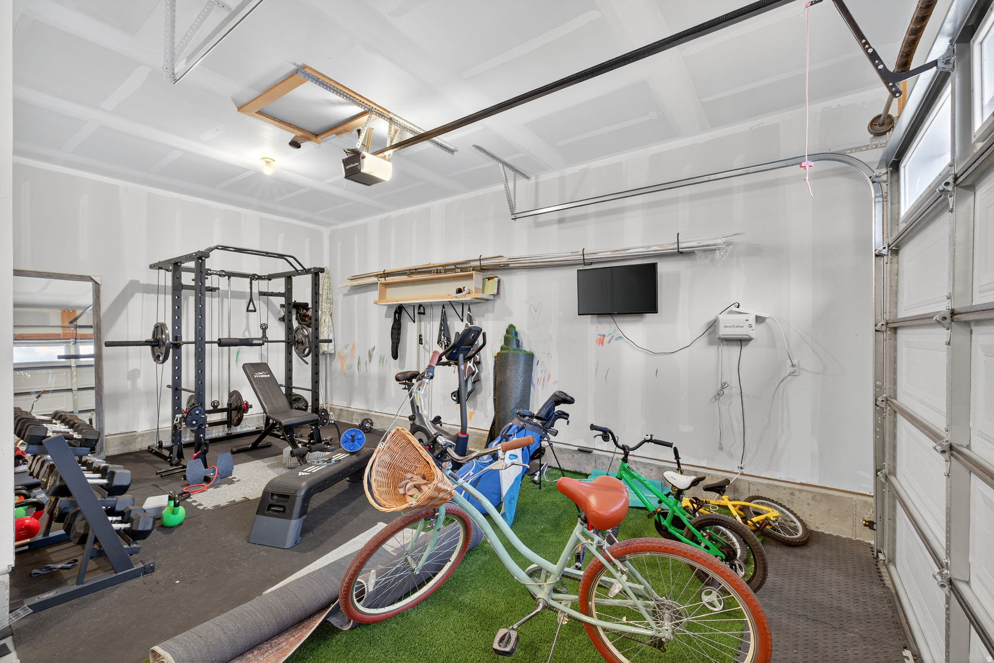 LAKESHORE - Residential