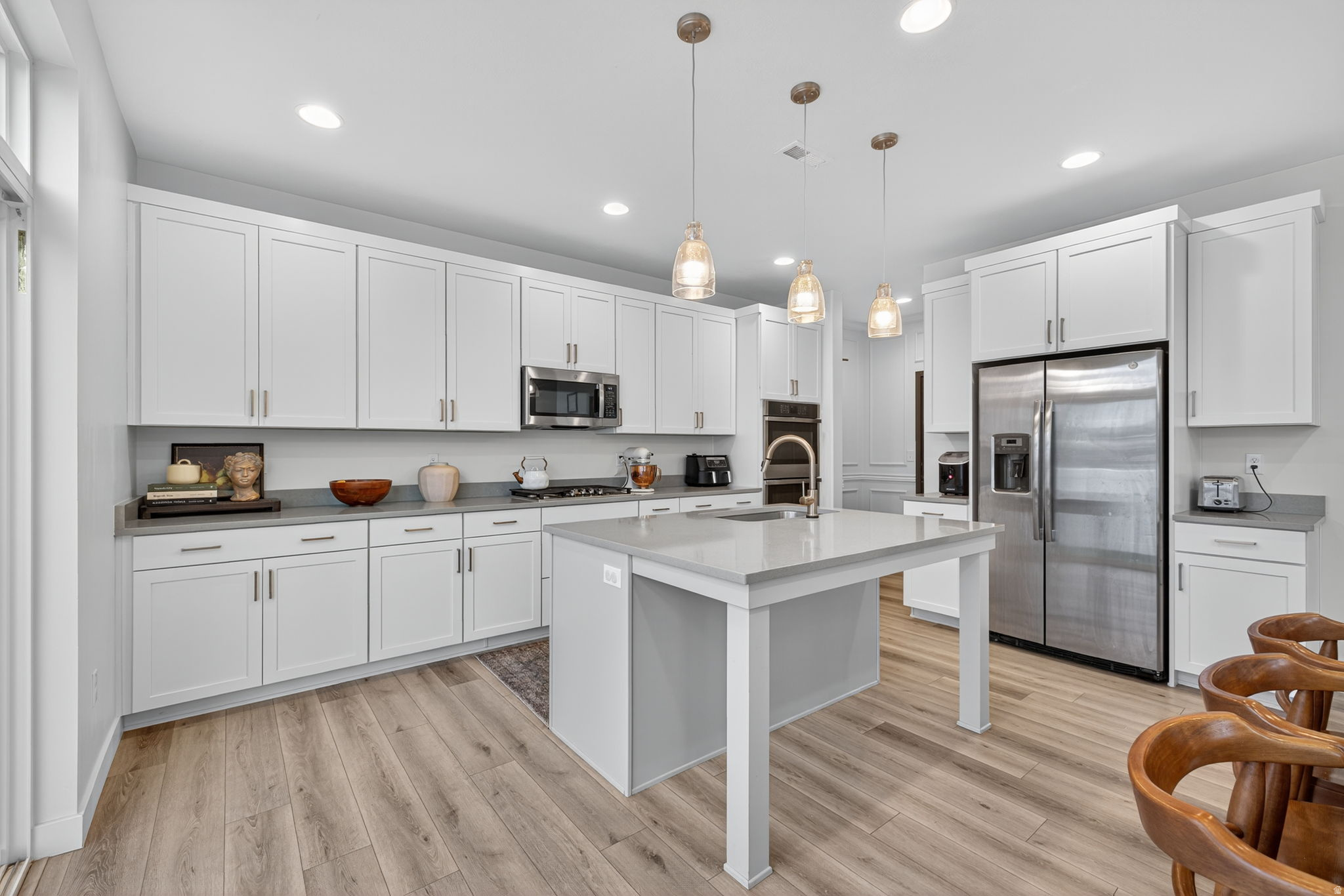 LAKESHORE - Residential