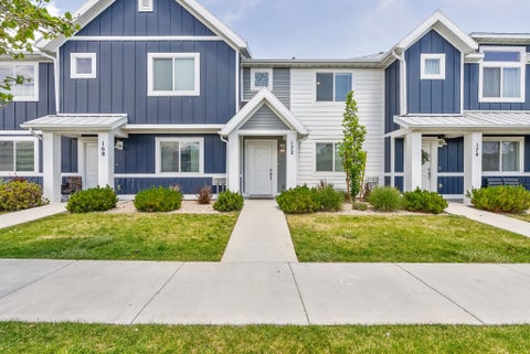 Townhouse For Sale - 172 E Legacy Pkwy<br/> Saratoga Springs, UT 84045