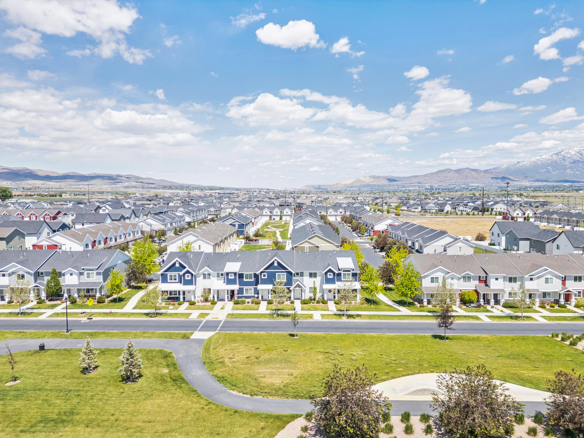 LEGACY FARMS - Residential