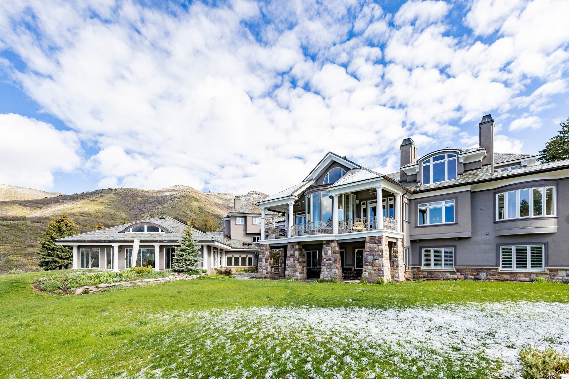 EMIGRATION ESTATES - Residential