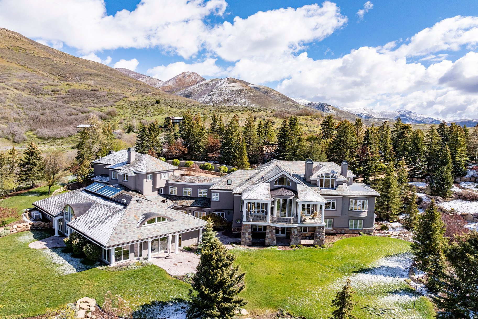 EMIGRATION ESTATES - Residential