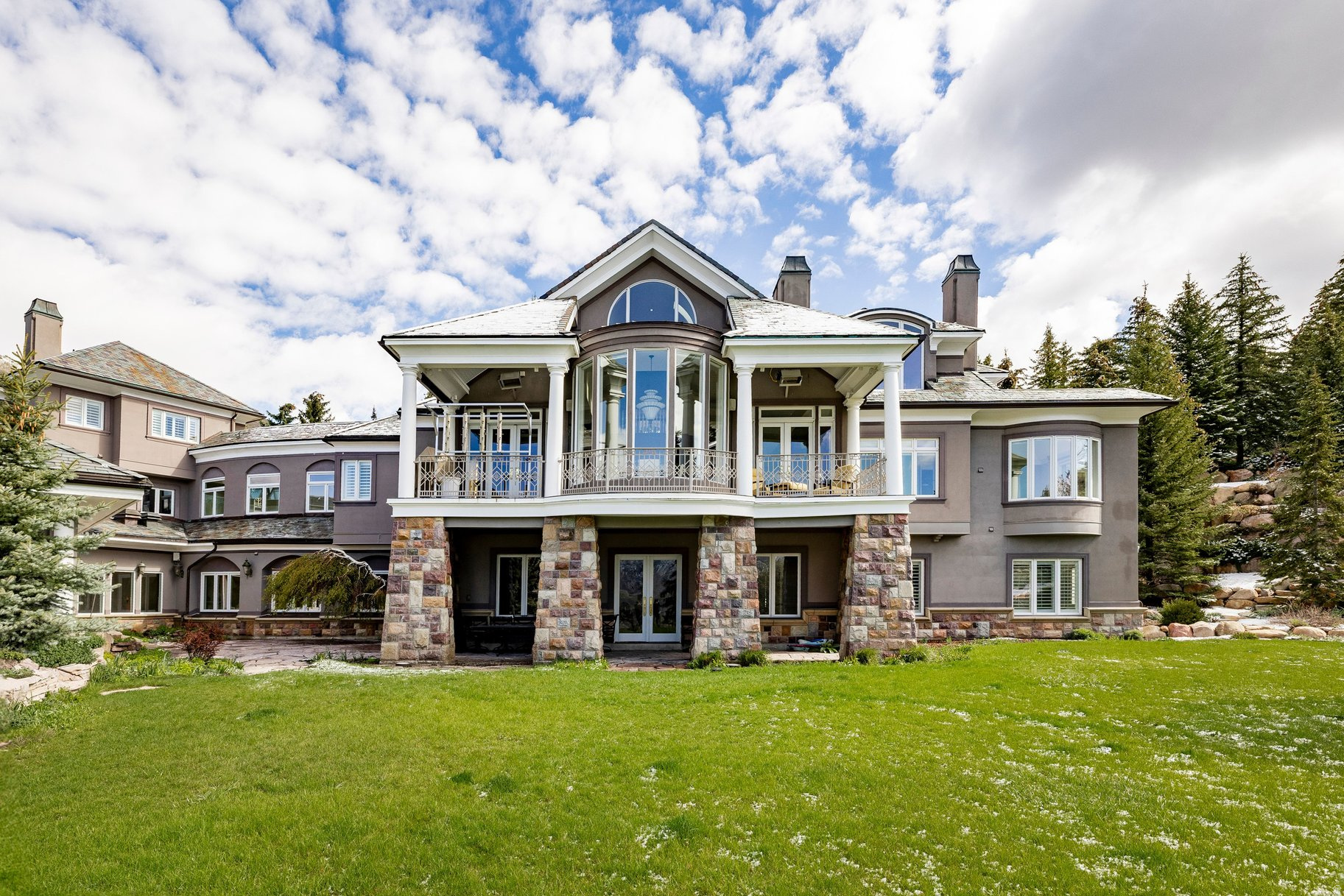 EMIGRATION ESTATES - Residential