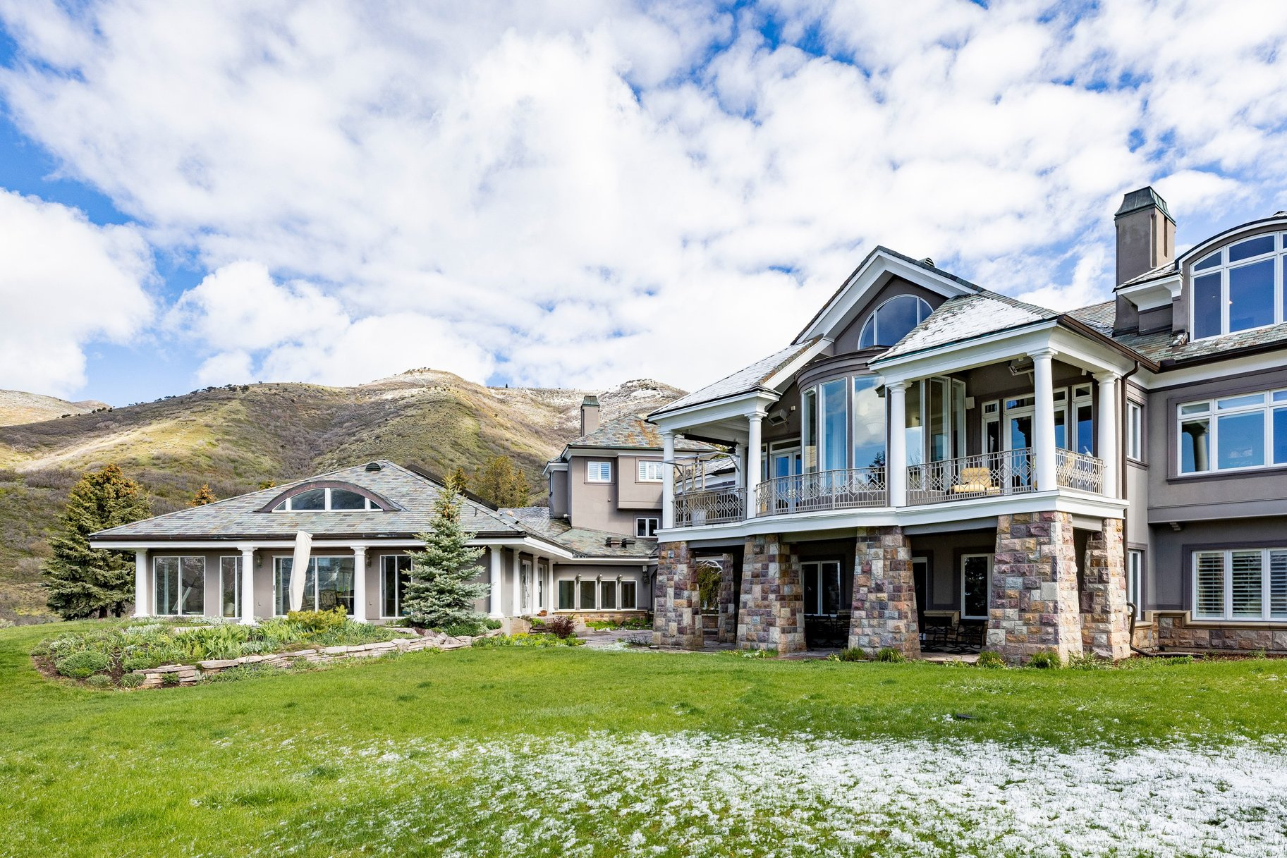 EMIGRATION ESTATES - Residential