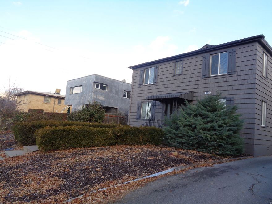 Unit 3 is available Large 1 bedroom, 1 bathroom, 4-plex, detached 1 car garage, washer and dryer included in common are to use, hardwood floors, updated kitchen/bath, dishwasher, 2 window a/c, radiant boiler heat, common doors lock.   717 South 900 East #3   Available now to move in  No pets, no smoking  $1295  Rent plus utility fee charged each month from RELMS  for water/sewer/trash/gas and electric  $500  Deposit