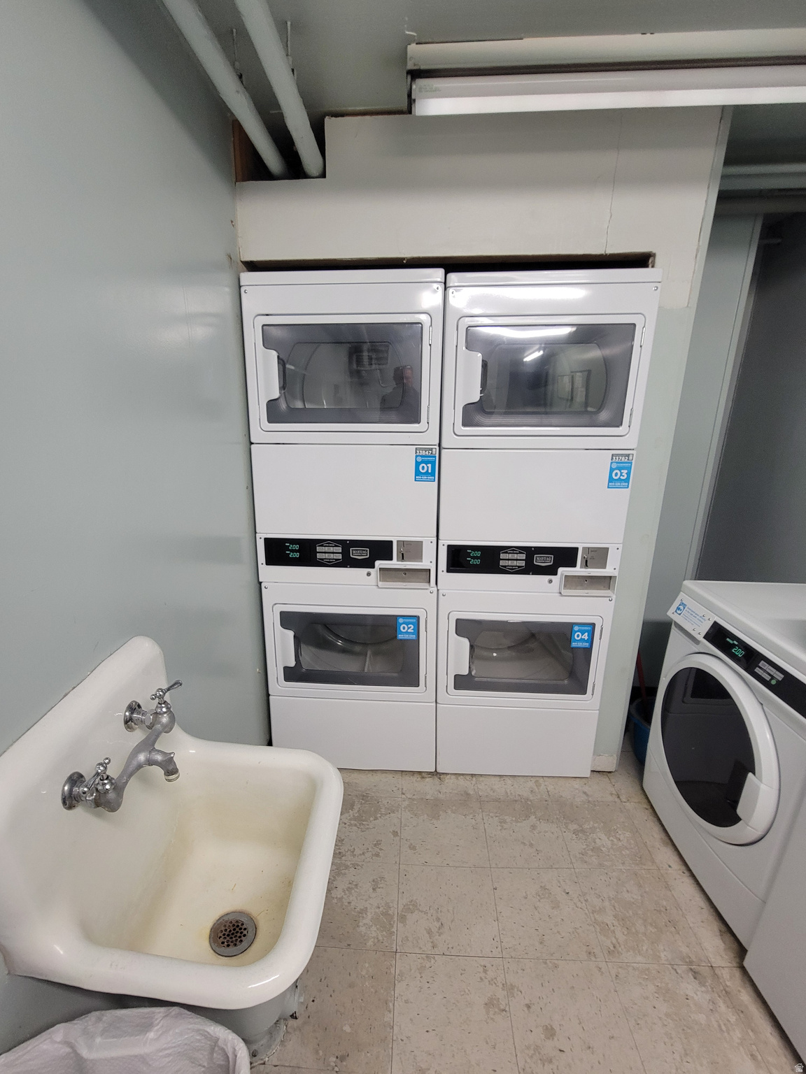 CAPITOL - Residential