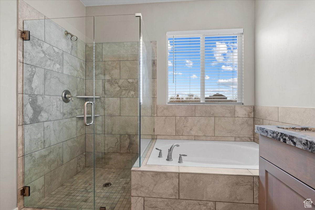 BRIDLE WALK - Residential