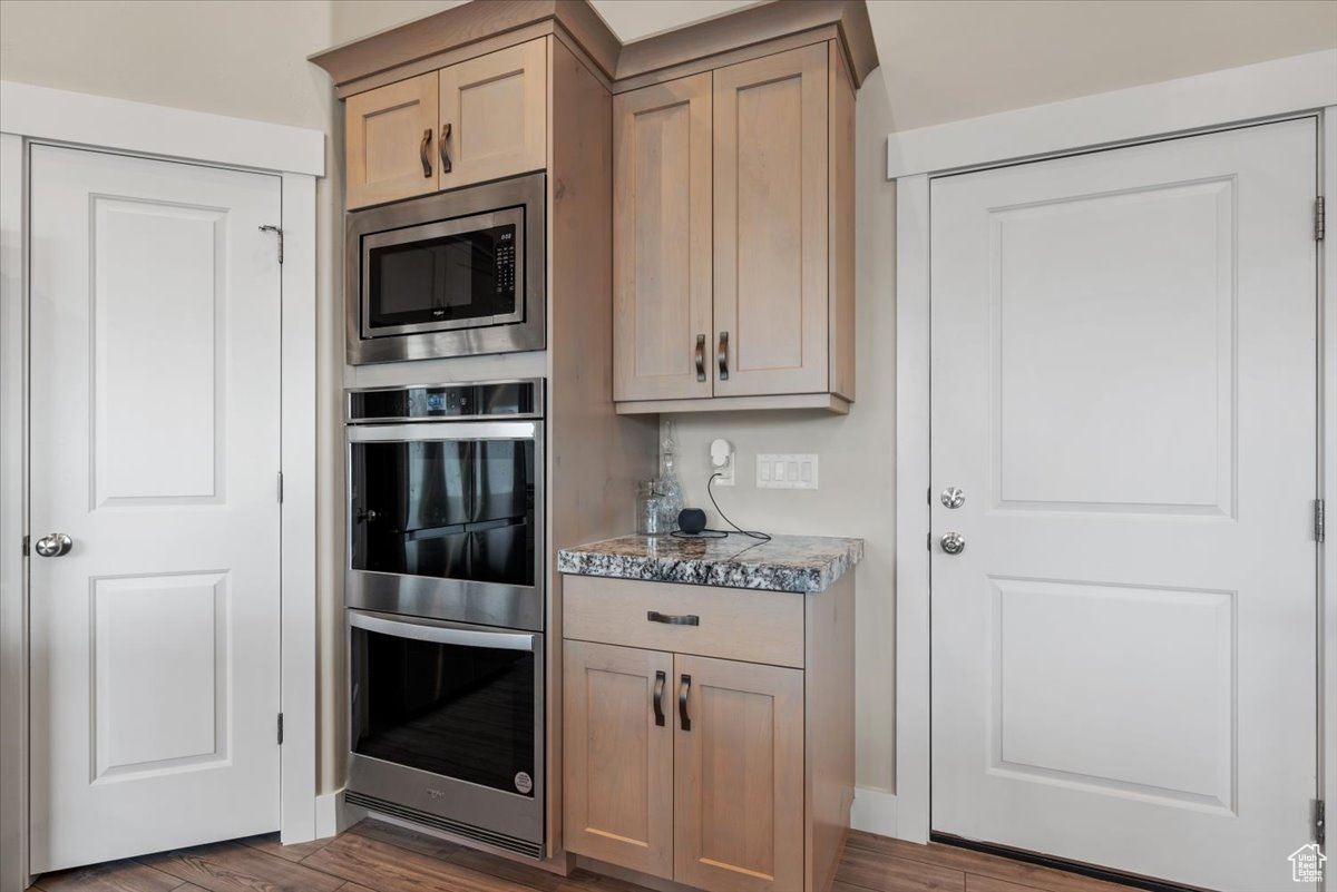 BRIDLE WALK - Residential