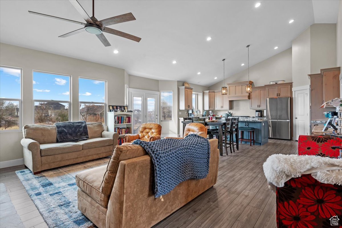 BRIDLE WALK - Residential